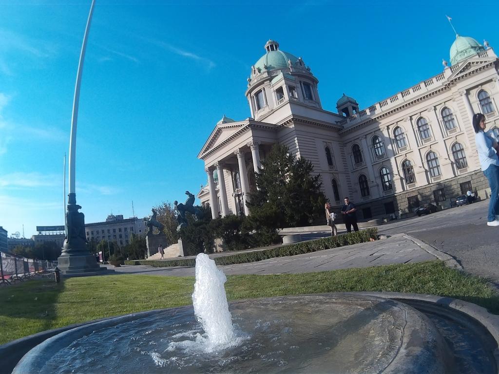 Balkan-Inn Parlament Apartment بلغراد المظهر الخارجي الصورة